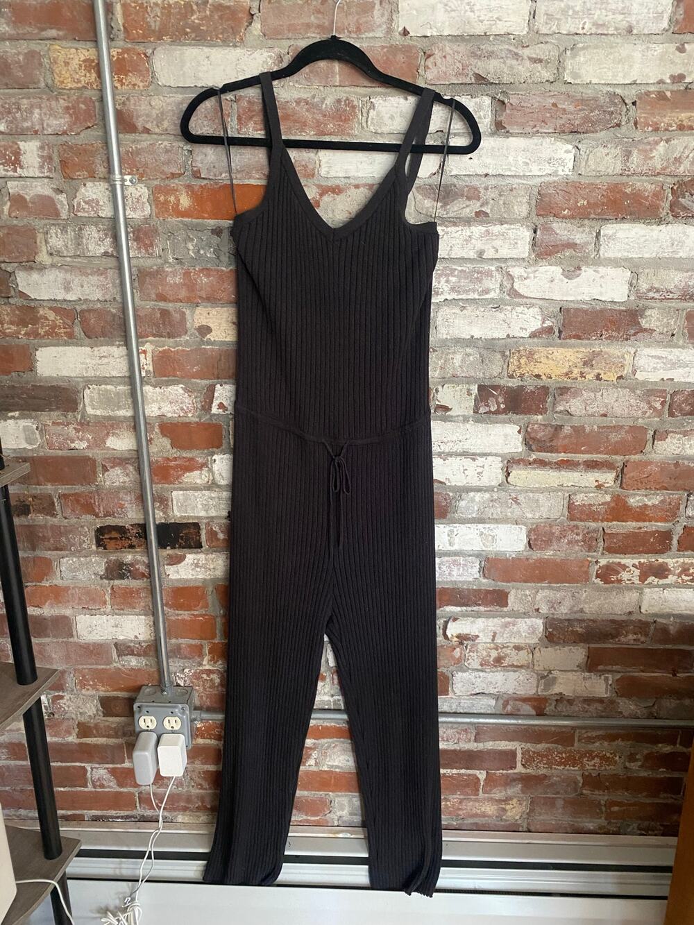 DH New York Knit Jumpsuit Charcoal Gray Ribbed Cotton Blend V-Neck Drawstring M